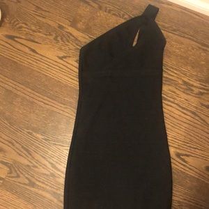 Gorgeous guess one sided dress.